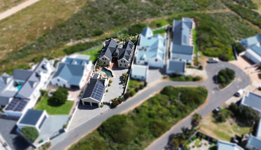 4 Bedroom Property for Sale in Grotto Bay Western Cape